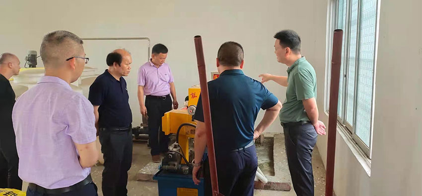 糖心LOGO浏览器观看总经理庞仲达带领团队前往广西玉林市玉州区考察 糖心LOGO浏览器观看总经理庞仲达带领团队前往广西玉林市玉州区考察